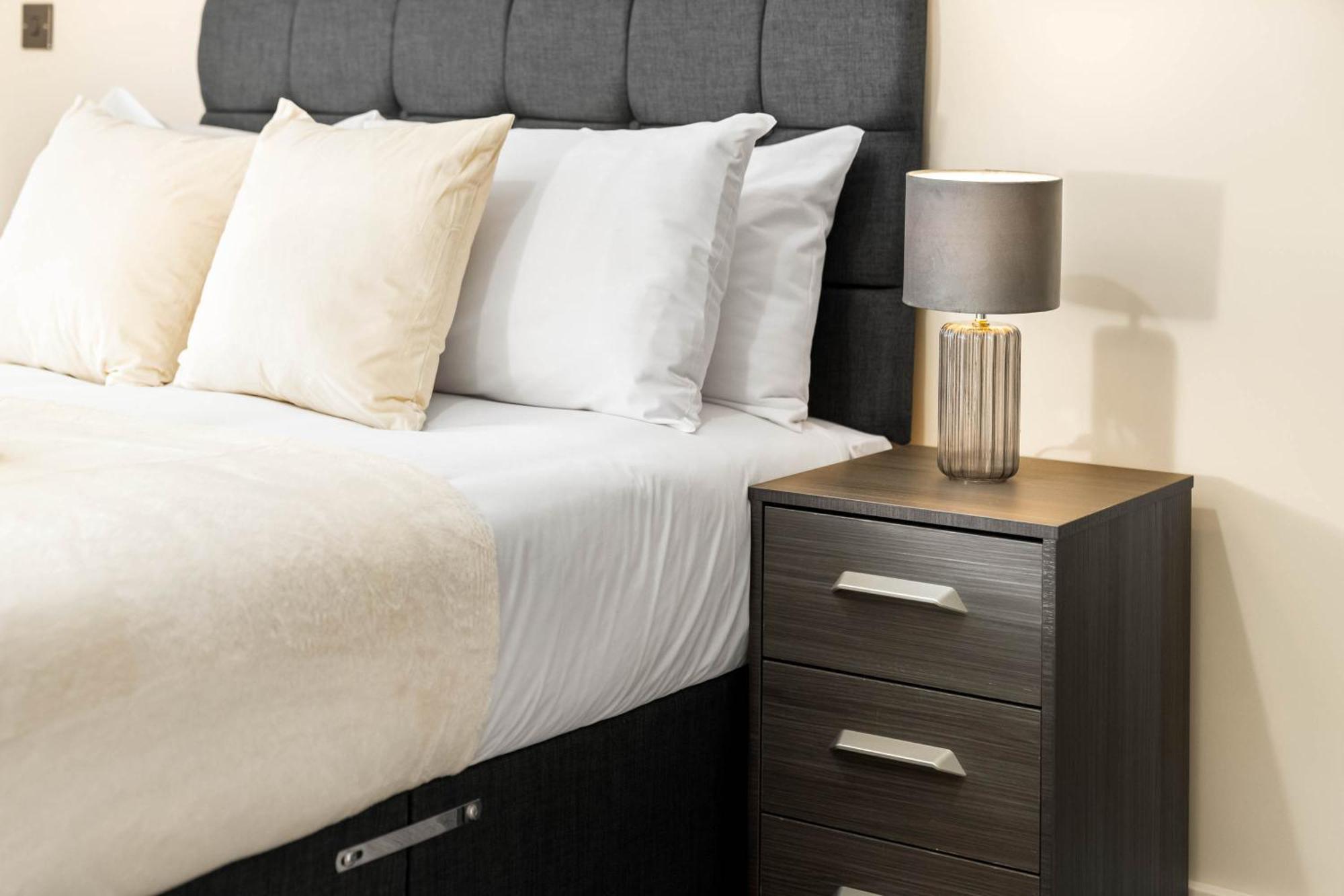 New Luxury Two Bedroom Apartment - City Centre - Netflix - Wifi - Top Rated - Jq 8Ah Birmingham Ngoại thất bức ảnh