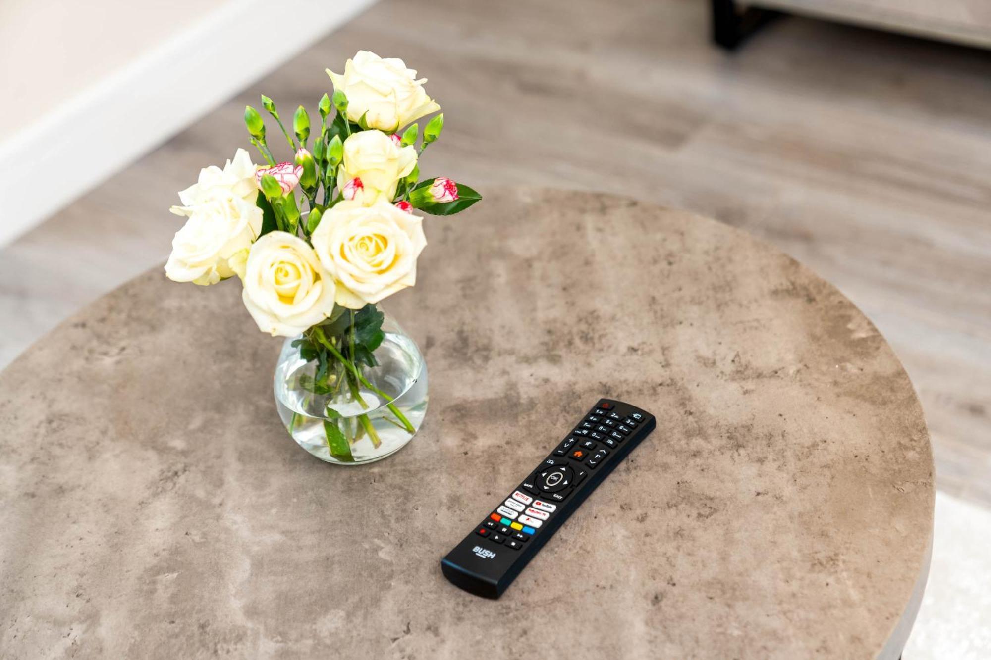 New Luxury Two Bedroom Apartment - City Centre - Netflix - Wifi - Top Rated - Jq 8Ah Birmingham Ngoại thất bức ảnh